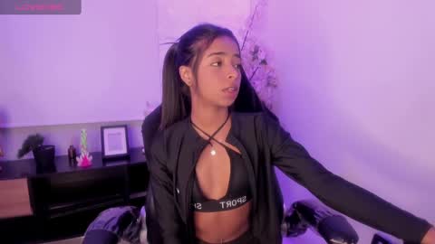 Snapshot of natasha_smith_ws chatting on 01.23.25 Natasha  online show from 01.23.25