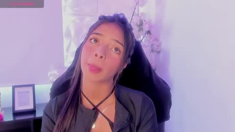 Snapshot of natasha_smith_ws chatting on 01.23.25 Natasha  online show from 01.23.25