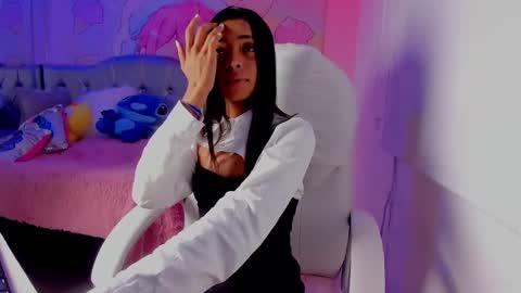 Snapshot of natasha_smith_ws chatting on 02.28.25 Natasha  online show from 02.28.25