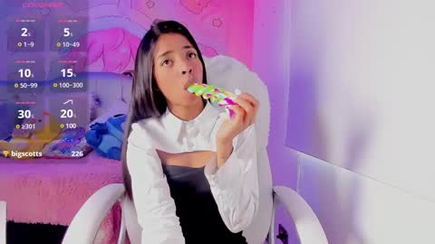 Snapshot of natasha_smith_ws chatting on 03.04.25 Natasha  online show from 03.04.25