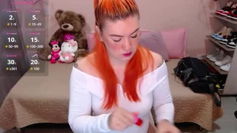 Snapshot of natasha_woo chatting on 09.26.25 Nat online show from 09.26.25