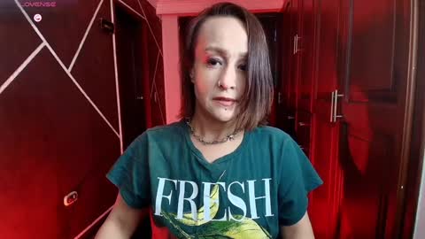 Snapshot of natashamason chatting on 01.22.25 Natasha Mason online show from 01.22.25