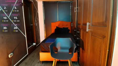 Snapshot of natashamason chatting on 01.28.25 Natasha Mason online show from 01.28.25