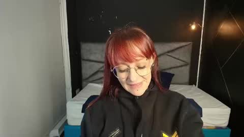 Snapshot of natashamason chatting on 09.14.25 Natasha Mason online show from 09.14.25