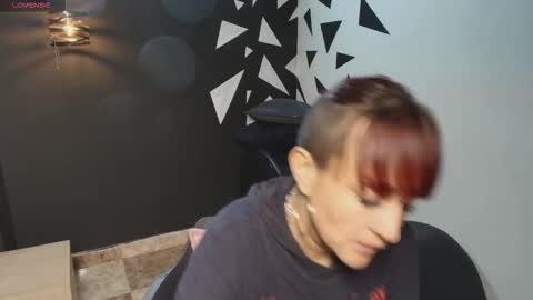 Snapshot of natashamason chatting on 11.14.25 Natasha Mason online show from 11.14.25