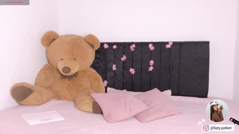 Snapshot of natashaparker__ chatting on 10.06.25 Natasha online show from 10.06.25