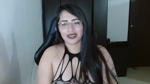 Natasha Smithe  online show from 11.28.25