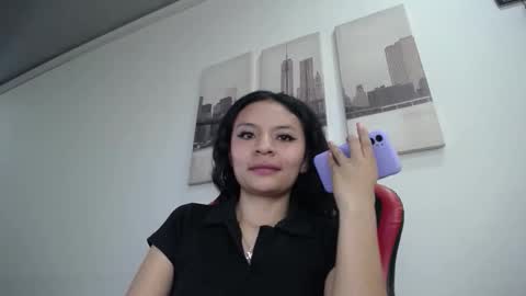 Snapshot of natashax_hot chatting on 11.21.25 Natashax online show from 11.21.25
