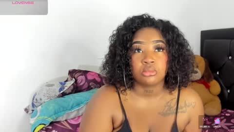 Snapshot of natassha_brown chatting on 12.31.24 Natassha online show from 12.31.24