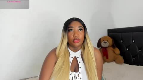 Snapshot of natassha_brown chatting on 01.30.25 Natassha online show from 01.30.25