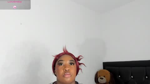 Snapshot of natassha_brown chatting on 02.15.25 Natassha online show from 02.15.25