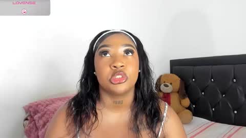 Snapshot of natassha_brown chatting on 02.24.25 Natassha online show from 02.24.25