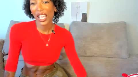 Snapshot of natassiadreamsxxx chatting on 05.12.26 Natassia Dreams online show from 05.12.26