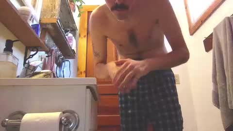 Snapshot of nateless chatting on 10.24.25 Nate online show from 10.24.25