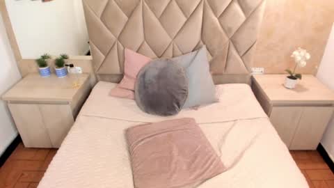 NATH QUIM online show from 01.13.25