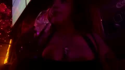 nathalia online show from 10.04.25