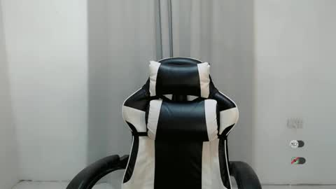 Snapshot of nathalia_starxxx chatting on 09.26.25 nathalia_starxxx online show from 09.26.25