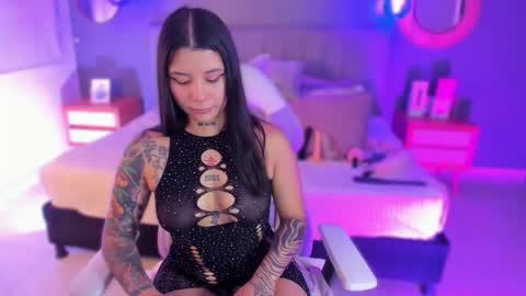 Snapshot of nathalia_stone_ chatting on 02.22.26 nathalia stone online show from 02.22.26