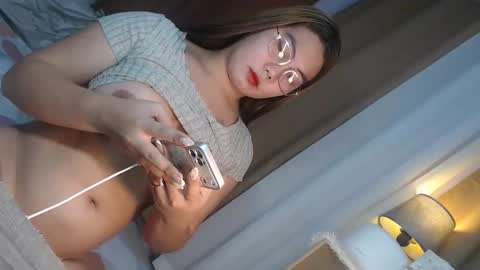 Snapshot of nathalie_hart chatting on 04.22.26 Queen Marga online show from 04.22.26