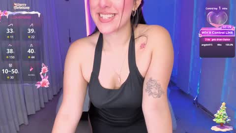 Snapshot of nathalie_rivers chatting on 12.20.24 NATHALIE online show from 12.20.24