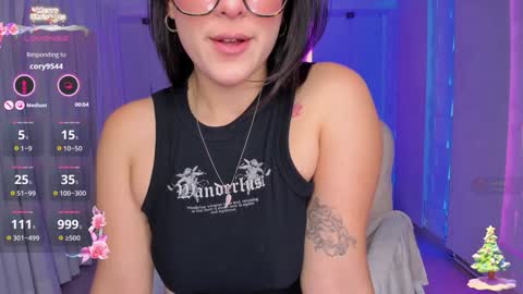 Snapshot of nathalie_rivers chatting on 01.07.25 NATHALIE online show from 01.07.25