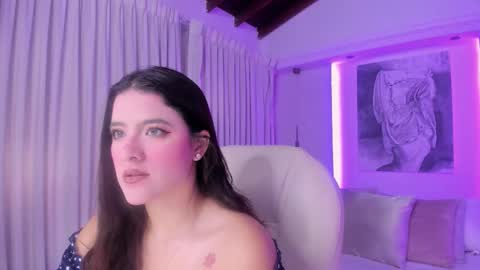 Snapshot of nathalie_rivers chatting on 10.20.25 NATHALIE online show from 10.20.25