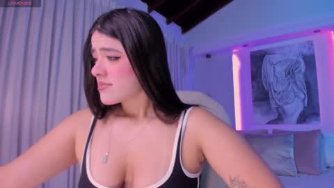 Snapshot of nathalie_rivers chatting on 10.25.25 NATHALIE online show from 10.25.25