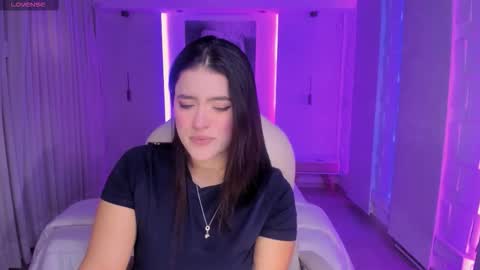 Snapshot of nathalie_rivers chatting on 11.05.25 NATHALIE online show from 11.05.25