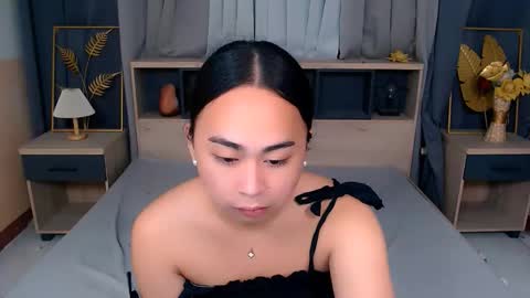 Snapshot of nathalyastone chatting on 10.30.25 SWEET NATHALYA online show from 10.30.25