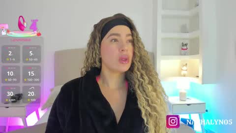 Snapshot of nathalyn05 chatting on 09.12.25 NATHALY online show from 09.12.25