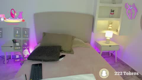 Snapshot of nathalyn05 chatting on 09.16.25 NATHALY online show from 09.16.25