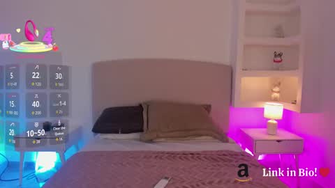 Snapshot of nathalyn05 chatting on 10.02.25 NATHALY online show from 10.02.25