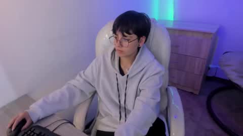 Snapshot of nathalyy_ds chatting on 11.28.25 nathalyy_ds online show from 11.28.25