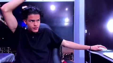 nathan_carson1 online show from 12.03.24