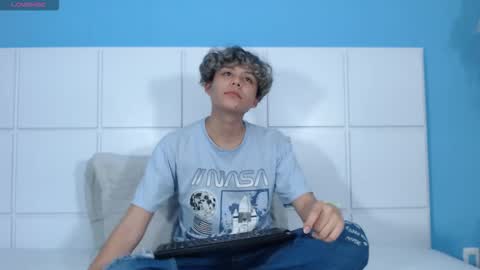 nathanbell1 online show from 09.18.25