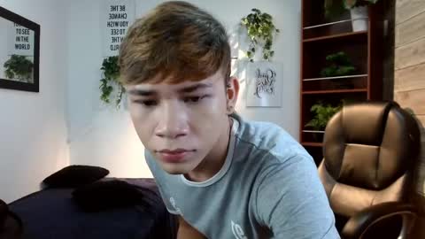 Snapshot of nathanclay chatting on 05.23.26 nathanclay online show from 05.23.26