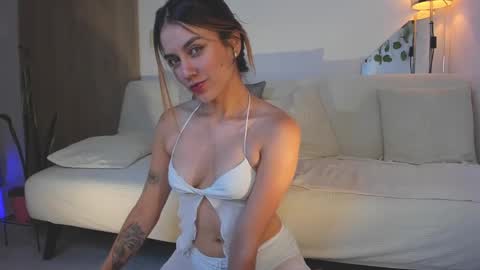 Snapshot of nathy_q chatting on 09.13.25 Nathy online show from 09.13.25