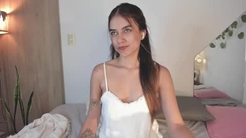 Snapshot of nathy_q chatting on 10.30.25 Nathy online show from 10.30.25