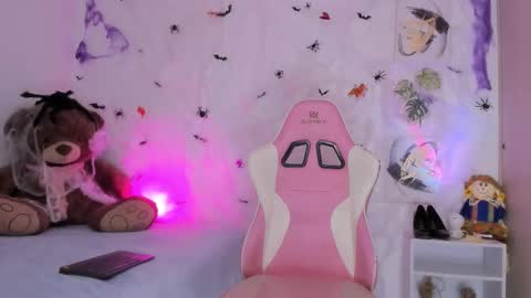 Snapshot of nathy_rosales chatting on 10.15.25 nathy_rosales online show from 10.15.25