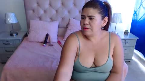 nathy_voyeur online show from 01.18.25