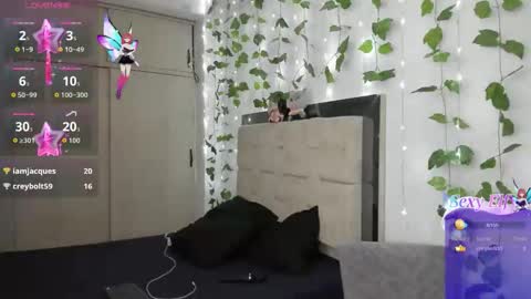 Snapshot of natiroberts_____ chatting on 04.24.26 Natalie online show from 04.24.26