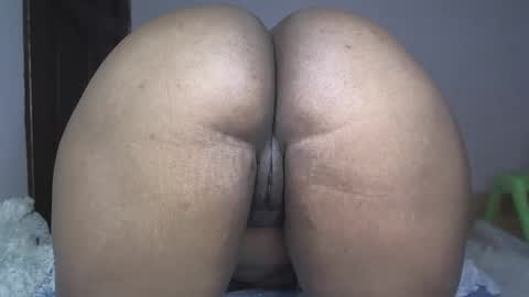 Snapshot of natisha40 chatting on 02.26.26 big titty bitch online show from 02.26.26