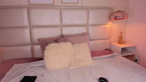 Natt  online show from 10.22.25