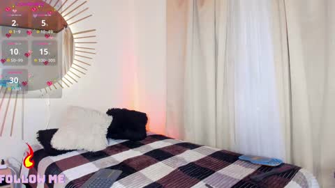 andrea Instagram..natta smithh online show from 03.03.25