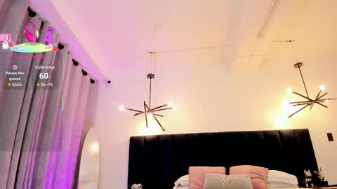 Snapshot of nattashaa7 chatting on 03.04.25 nattashaa online show from 03.04.25