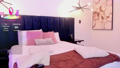 Snapshot of nattashaa7 chatting on 10.15.25 nattashaa online show from 10.15.25