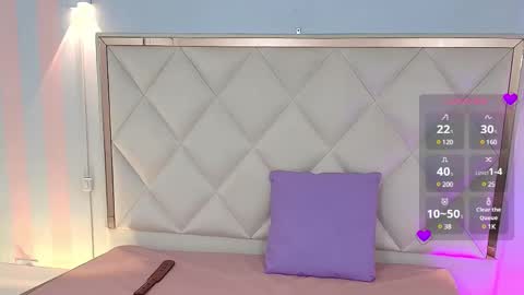 Snapshot of nattrose_tay chatting on 03.07.25 NATT ROSE online show from 03.07.25