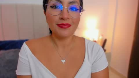 Nathalie online show from 04.17.26