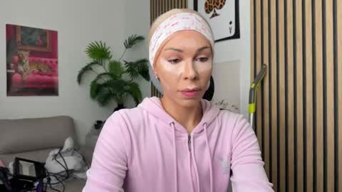 NATTY FIERROS online show from 10.26.25