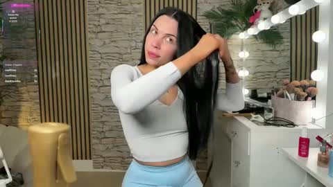 Snapshot of nattywithoutdaddy chatting on 11.27.25 NATTY FIERROS online show from 11.27.25